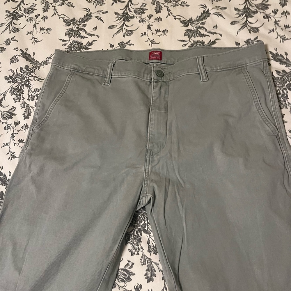 Levi dockers grey
